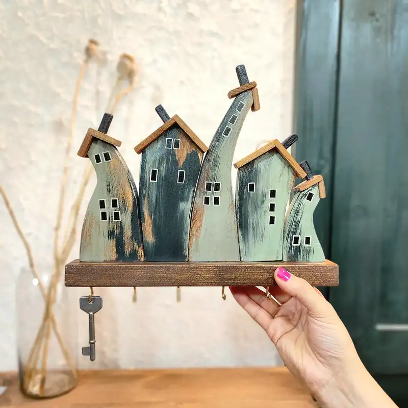 جاکلیدی دیواری چوبی مدل دهکده فانتزی کد 5272