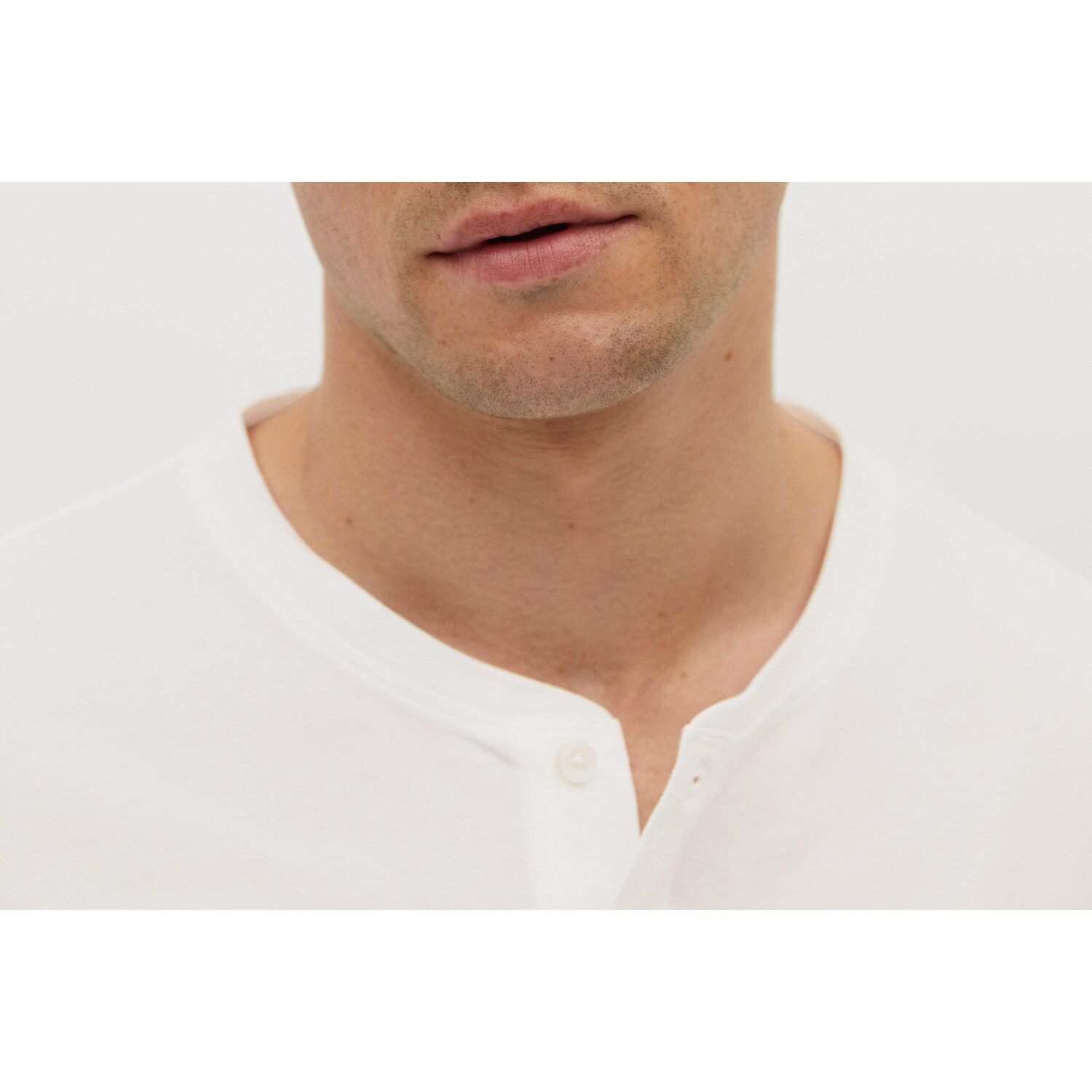 تی شرت آستین کوتاه مردانه مانگو مدل WT555BRU -  - 6