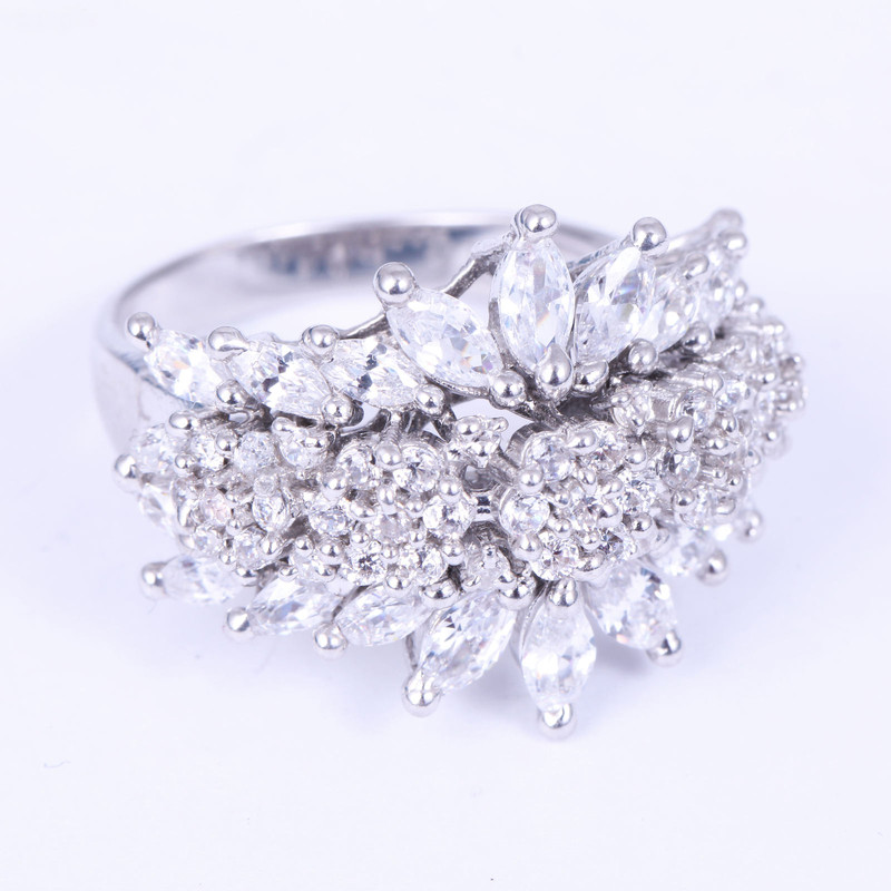 انگشتر نقره زنانه مدل AMT_R082 انگشتر نقره زنانه مدل AMT_R082