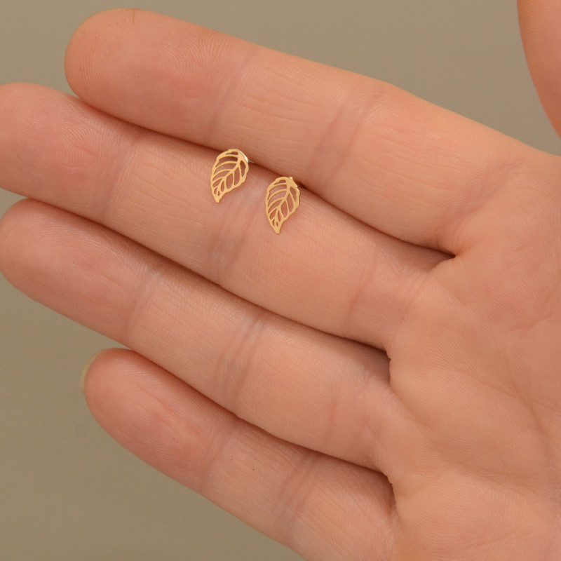 گوشواره میخی طلا 18 عیار زنانه طلای مستجابی مدل برگ کد 5214T2621 - 2