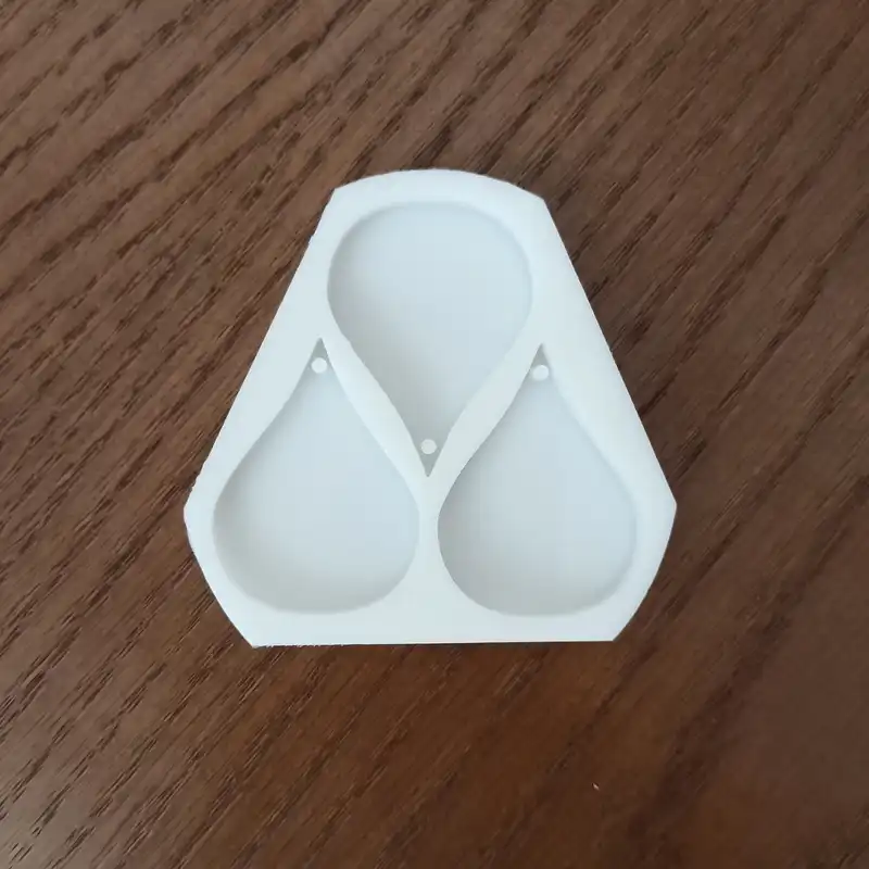 قالب رزین مدل ست گردنبند و گوشواره کد N3