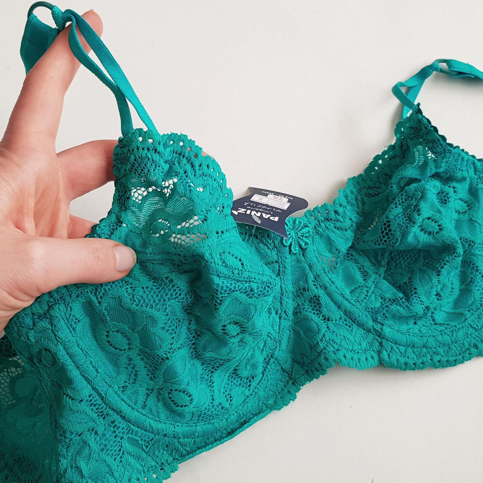 سوتین زنانه پانیذ مدل فنردار گیپوری کد 66367-new -  - 4