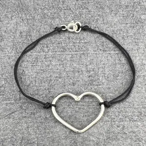 دستبند نقره زنانه گیرا مدل قلب G479