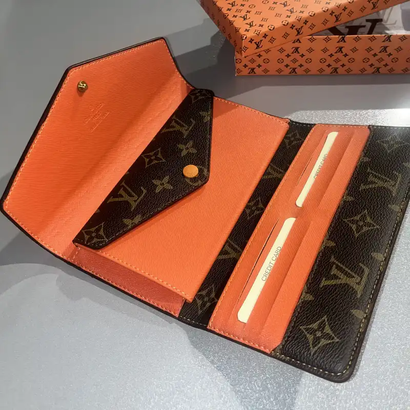 کیف پول زنانه مدل 0005