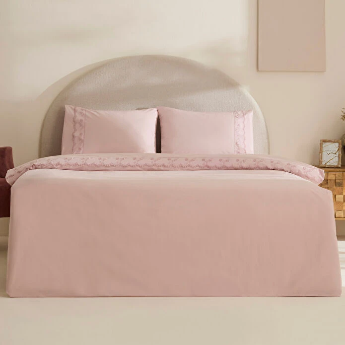 سرویس روتختی 2 نفر 4 تکه کاراجا هوم مدل delvyn 