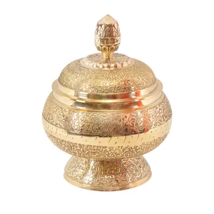 شکلات خوری برنجی مدل یوفو طرح طاووس کد 9976