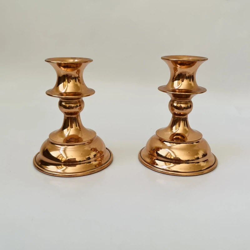 عکس شماره 4 : شمعدان مسی مدل مدرن کد zh376.2