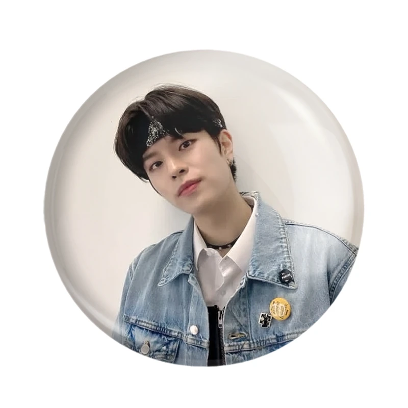 مگنت خندالو طرح سونگمین گروه استری کیدز Stary Kids کد 16933