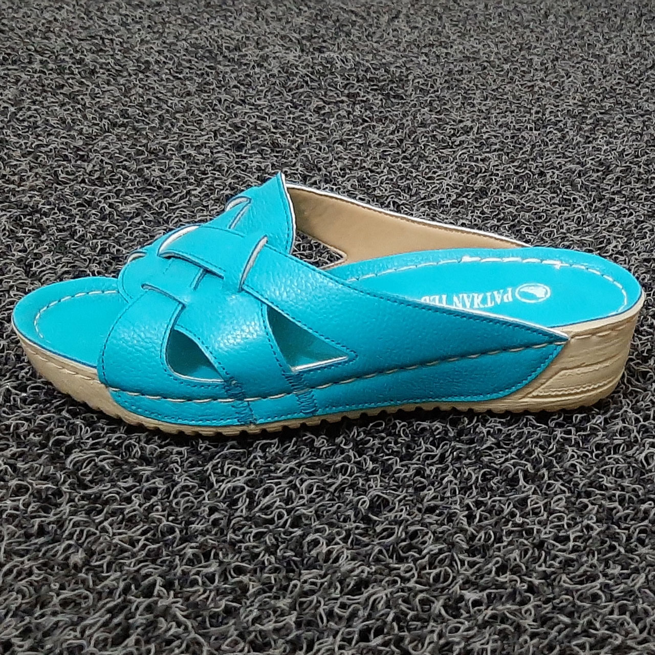 دمپایی زنانه پاتکان مدل NIC1936F127