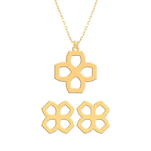 نیم ست طلا 18 عیار زنانه فرشته طرح اسلیمی WHSLZ-000049