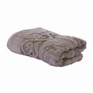 حوله دستی کارینا مدل لارن سایز 81×39 سانتی متر