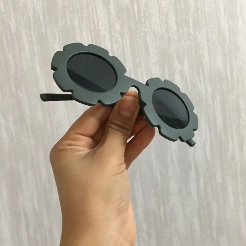 عینک آفتابی بچگانه مدل گل کد  F _ F 100