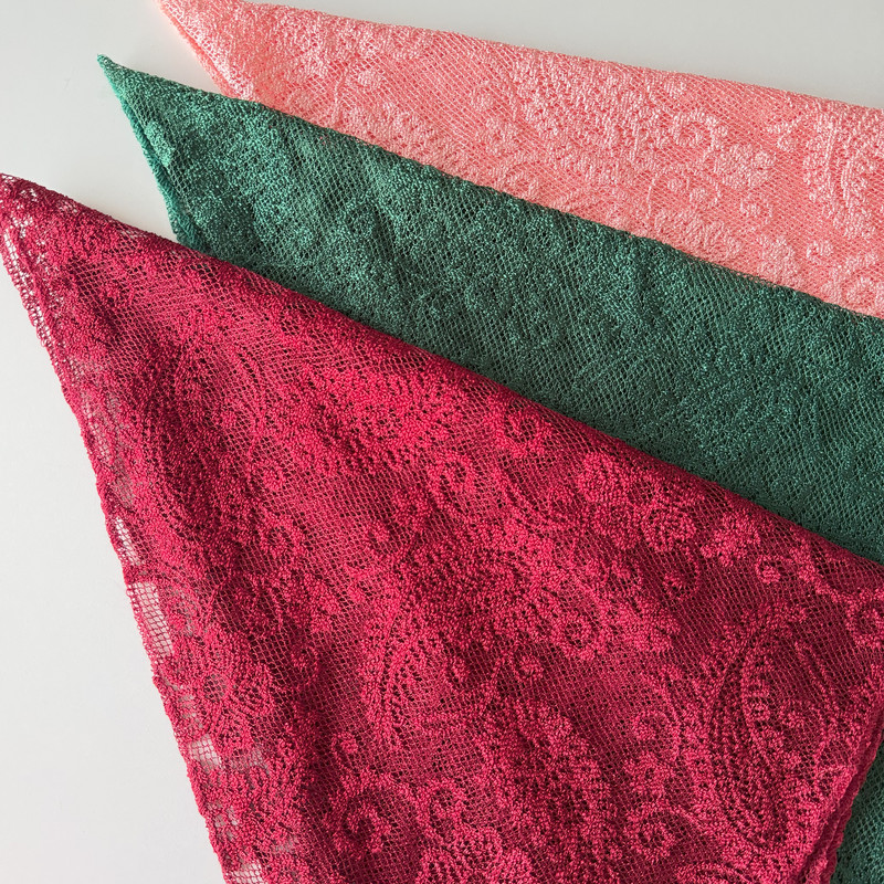 روسری زنانه مدل گیپور بلیزیM