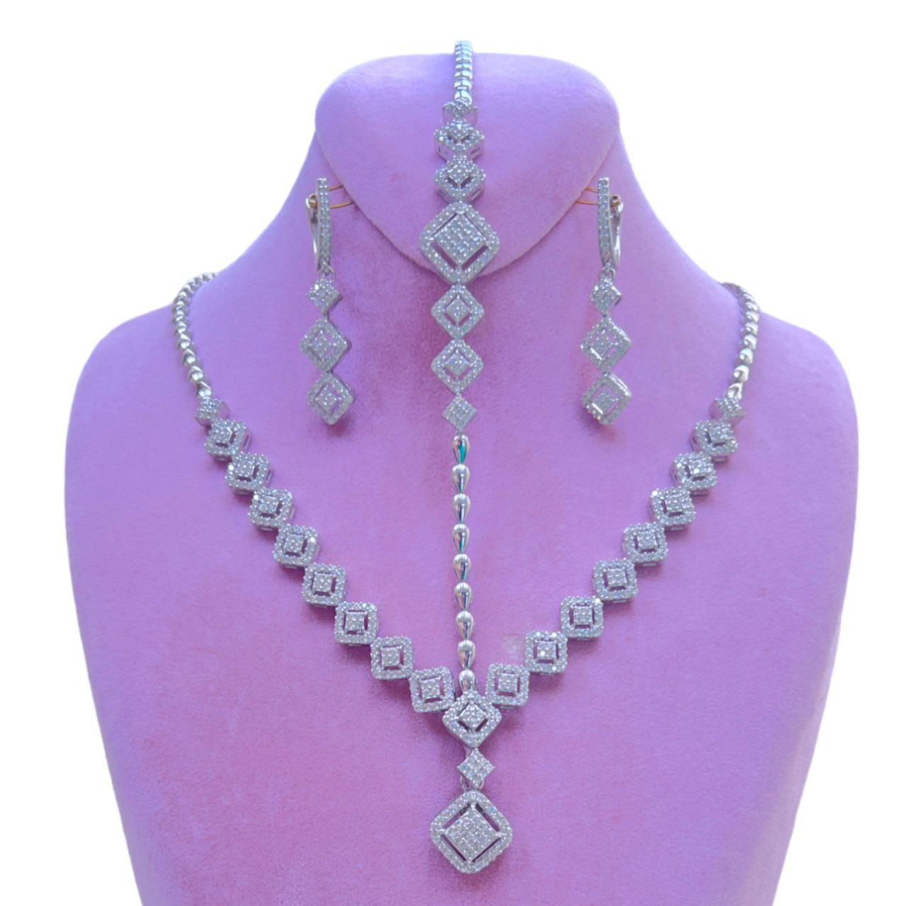 نیم ست نقره زنانه مدل امرالدکات مربع ساچ 0186