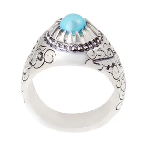 انگشتر نقره مردانه بازرگانی میلادی مدل سنگ فیروزه طبیعی نیشابور رکاب دست ساز سیاه قلم کد AM_2028