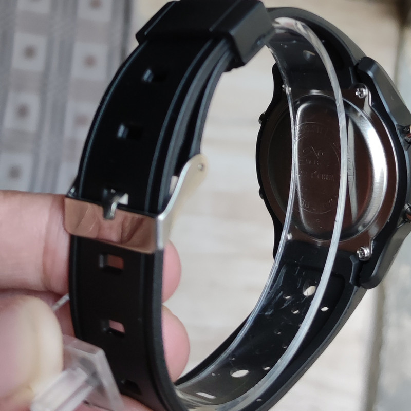 ساعت مچی دیجیتال تایژن مدل 01 ساعت مچی دیجیتال تایژن مدل 01