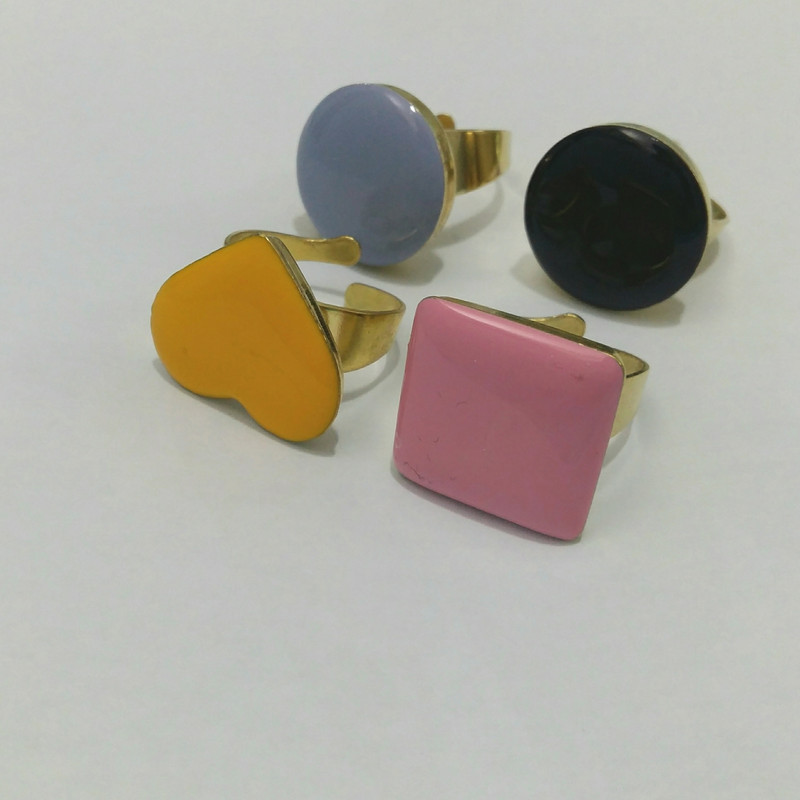 انگشتر دخترانه مدل رزینی مجموعه 4 عددی انگشتر دخترانه مدل رزینی مجموعه 4 عددی