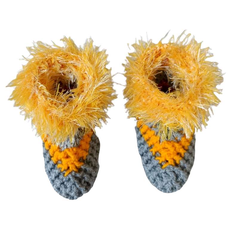 پاپوش دخترانه مدل نیم بوت بافتنی کد 50504