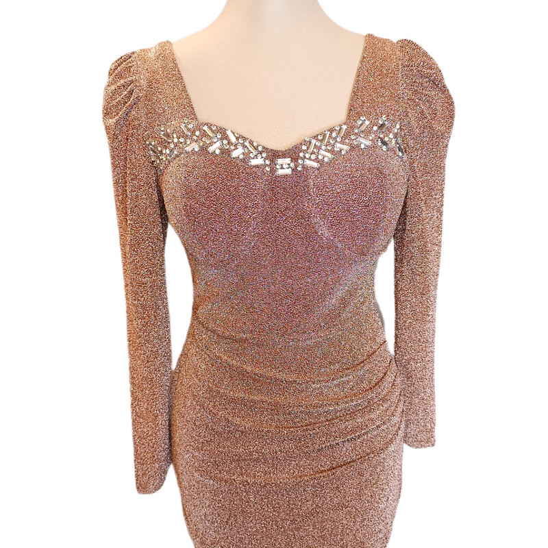 پیراهن یقه خشتی زنانه مدل میدی سنگ دوزی رنگ رزگلد