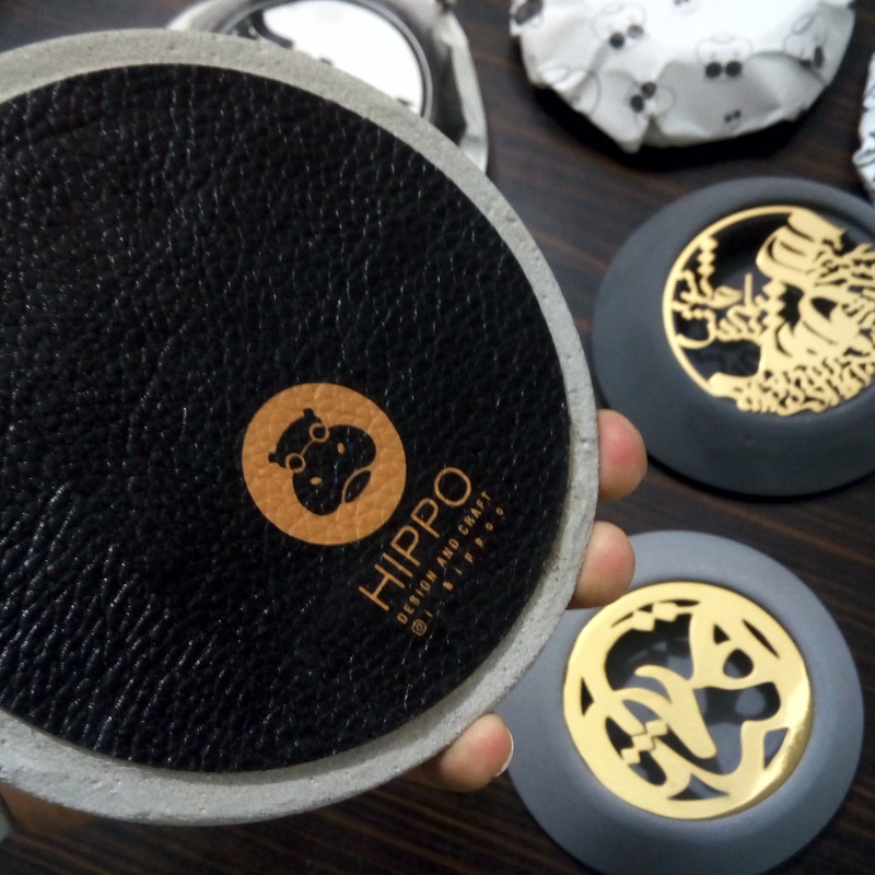 زیرسیگاری هیپو مدل هیچ