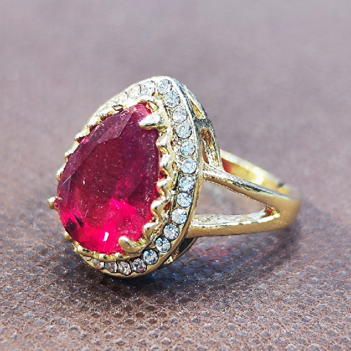 انگشتر زنانه مدل سنگ یاقوت کد 7711