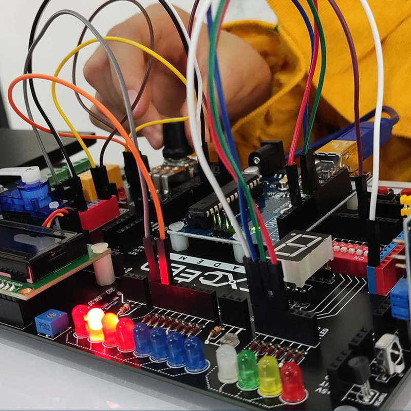 کیت آموزشی اکسید آکادمی مدل آموزش الکترونیک و برنامه نویسی و رباتیک