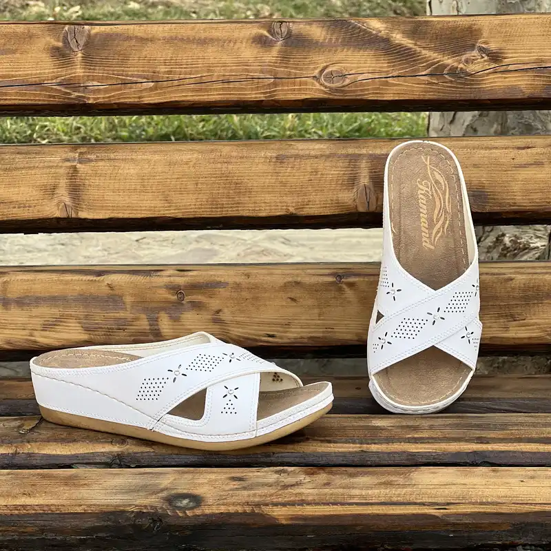 دمپایی طبی زنانه مدل دوختی کد We-900002