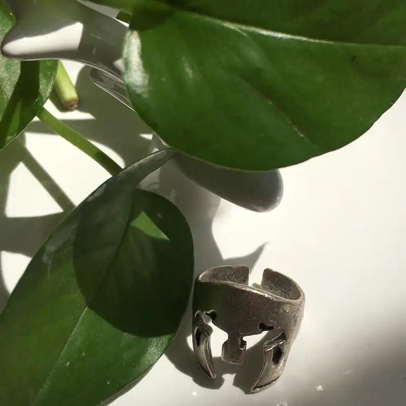 انگشتر مدل کلاه خود