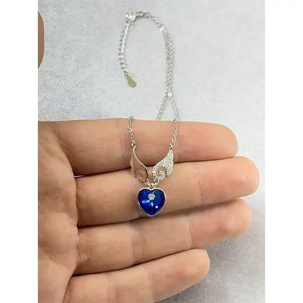 گردنبند نقره زنانه سواروسکی مدل قلب و بال کد 120023