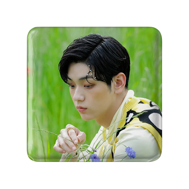 مگنت خندالو طرح سوبین گروه تی اکس تی TXT  مدل مربعی کد 20029