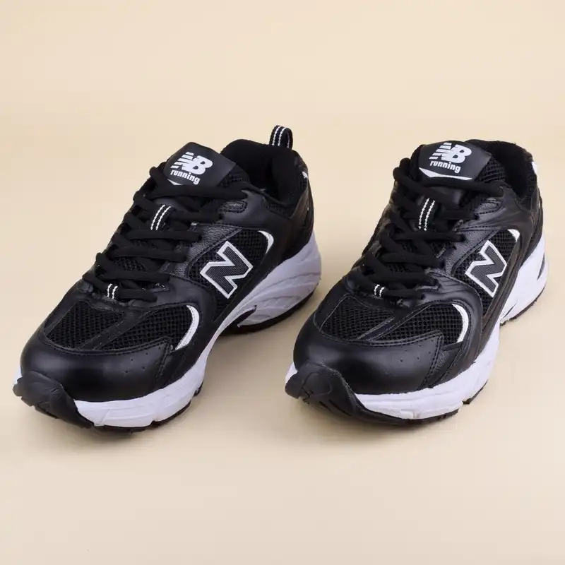 کفش پیاده روی مدل 200