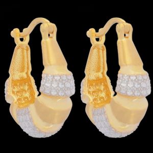 گوشواره طلا 18 عیار زنانه طلای مستجابی مدل آوا تراش کد 1
