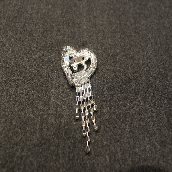 گل سینه زنانه کد Ki 015-4 گل سینه زنانه کد Ki 015-4