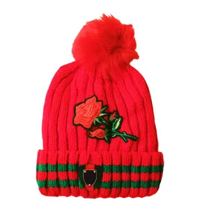کلاه بافتنی بچگانه مدل گل رز
