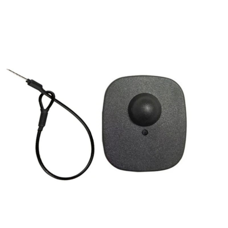  تگ لباس مدل M50 F8.2 همراه با بند نگهدارنده بسته 50 عددی