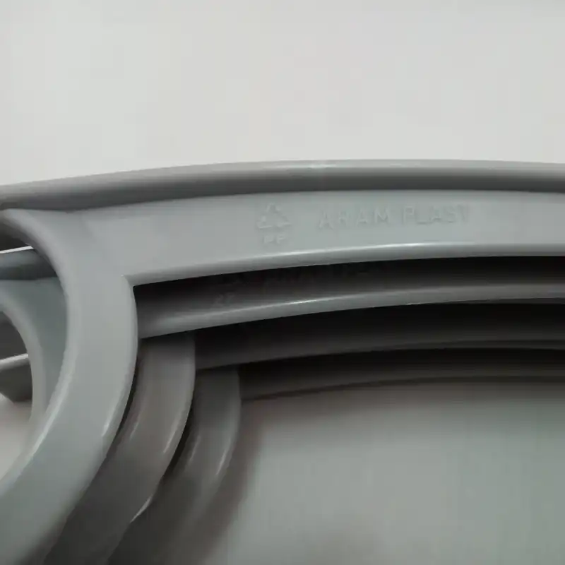 چوب لباسی مدل آرام پلاست بسته 6 عددی