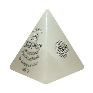 سنگ نمک دکوری مدل هـرم آیـه دار کد 454