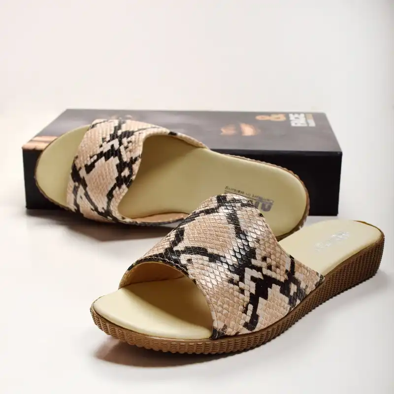 دمپایی زنانه نیکتا مدل CR.2799