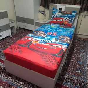 سرویس ملحفه مدل کشدوز طرح مک کوئین نیکیا کد 100 یک نفره دو تکه