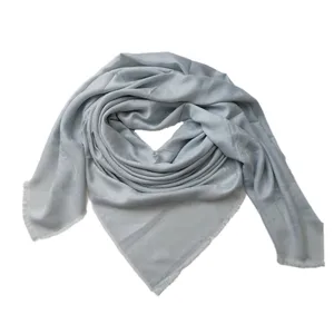 روسری زنانه مدل نخ کشمیر لمه نقره کوب