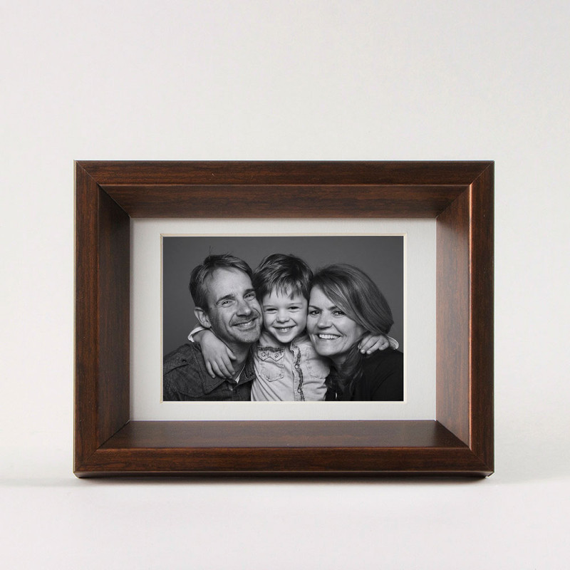 قاب عکس سالی وود مدل ۲۰۸ کد FPWNG-33B-1015-101 سایز 10×15 سانتی متر