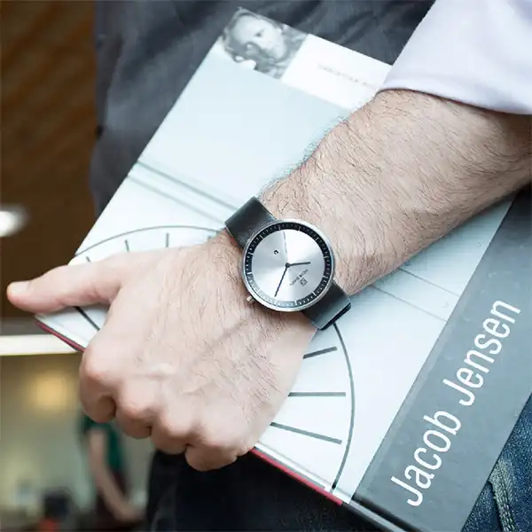ساعت مچی عقربه ای جیکوب جنسن مدل STRATA 270