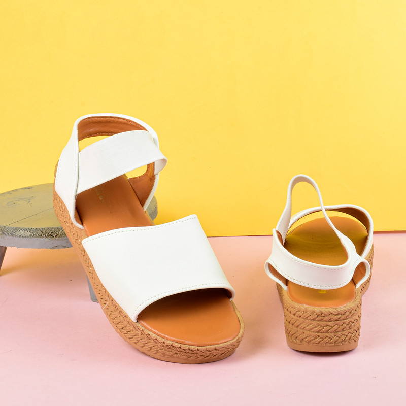 صندل زنانه نیکتا مدل ژربرا کشی WH.4042