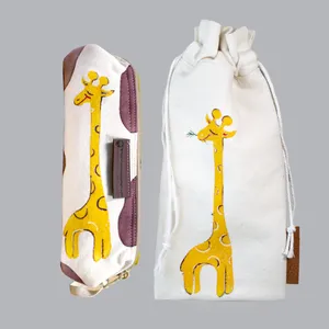 جامدادی مدل زرافه به همراه کیسه تغذیه