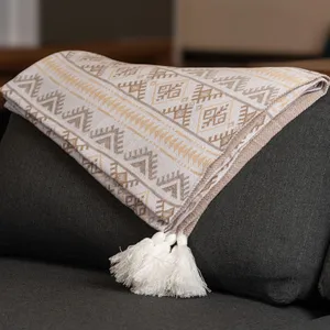 شال مبل طرح گلیم سایز 140×170 سانتی متر