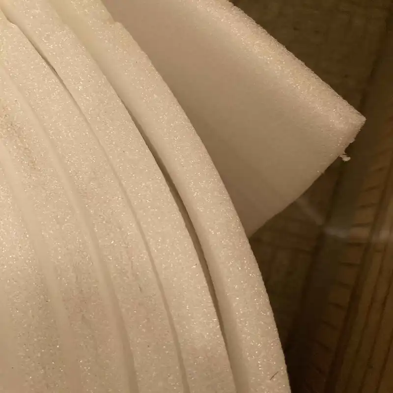 فوم بسته بندی مدل ضربه گیر بسیار ضخیم کد FO10mm طول 1 متر