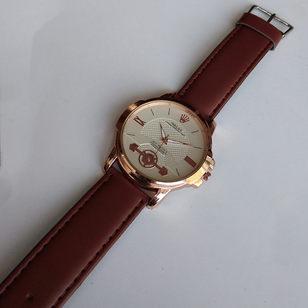 ساعت مچی عقربه ای پسرانه مدل بندچرمی کد 212