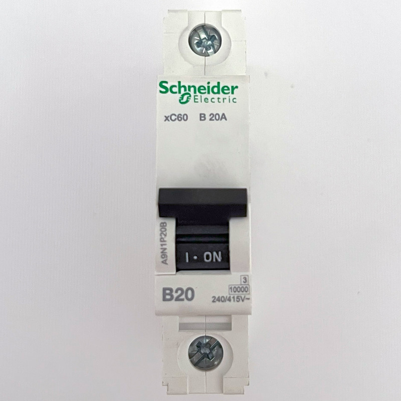 فیوز مینیاتوری تک پل 20 آمپر اشنایدر مدل xC60 Acti9 کد A9N1P20B