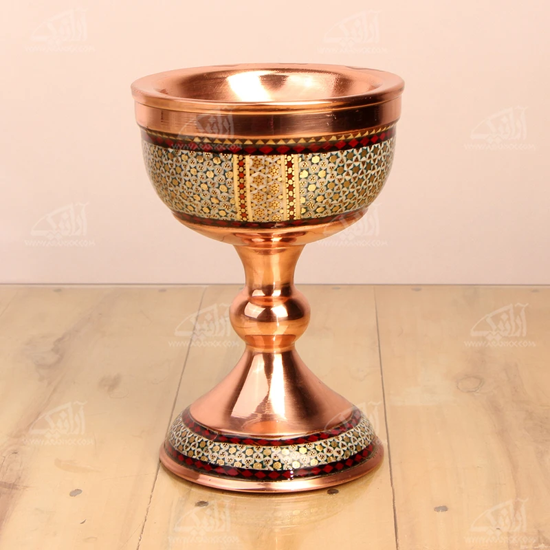  ‎کاسه‎ ‎‎پایه دار‎ ‎‎مس و خاتم آرانیک رنگ‎ ‎طلایی طرح‎ ‎شمسه مدل 1003900012