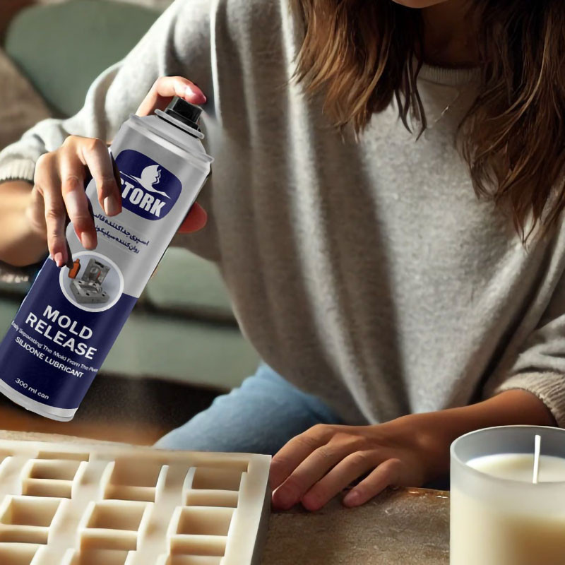 اسپری سیلیکون قالب استورک مدل mold-release حجم 300 میلی لیتر اسپری سیلیکون قالب استورک مدل mold-release حجم 300 میلی لیتر